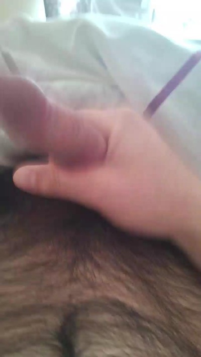 Ernest2020 live cam on Cam4
