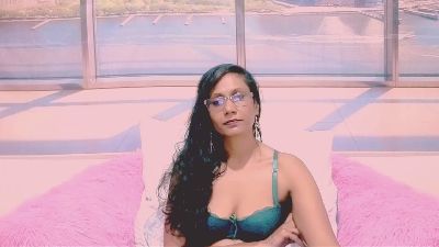 ErroticStarr1zn live cam on Cam4