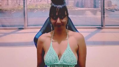 ErroticStarr1zn live cam on Cam4