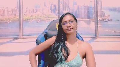 ErroticStarr1zn live cam on Cam4