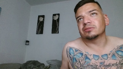 Escodamus Live Cam on Cam4