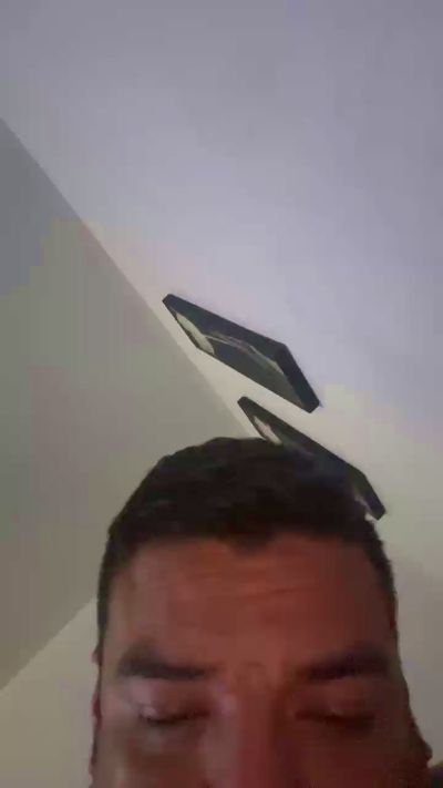 Escodamus live cam on Cam4