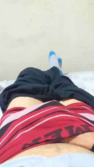Esequiel9 live cam on Cam4