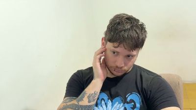 Eskolhandsome Live Cam on Cam4