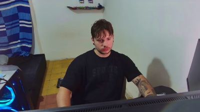 Eskolhandsome live cam on Cam4