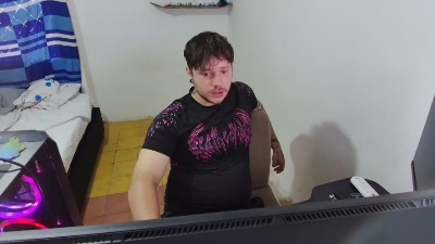 Eskolhandsome live cam on Cam4