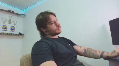 Eskolhandsome live cam on Cam4
