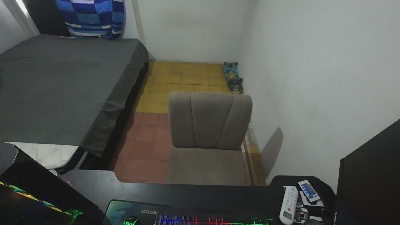 Eskolhandsome live cam on Cam4