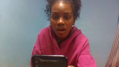 Esmeralda28 live cam on Cam4