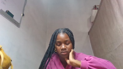 Esmeralda28 live cam on Cam4