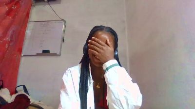 Esmeralda28 live cam on Cam4