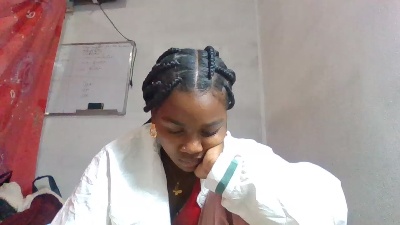 Esmeralda28 live cam on Cam4