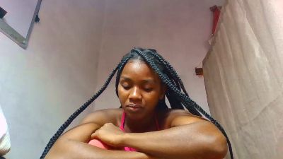 Esmeralda28 live cam on Cam4