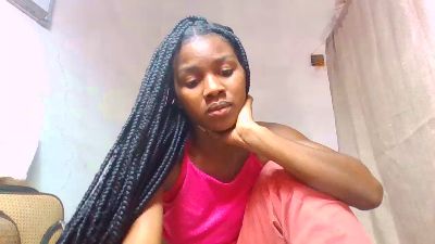 Esmeralda28 live cam on Cam4