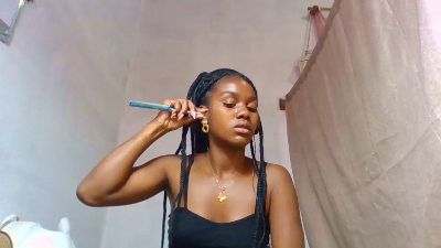 Esmeralda28 live cam on Cam4