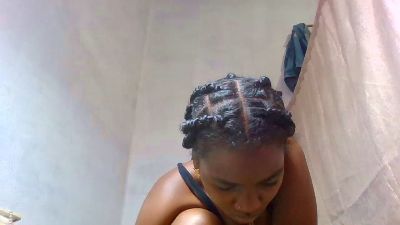 Esmeralda28 live cam on Cam4