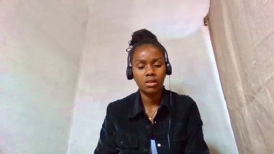 Esmeralda28 live cam on Cam4