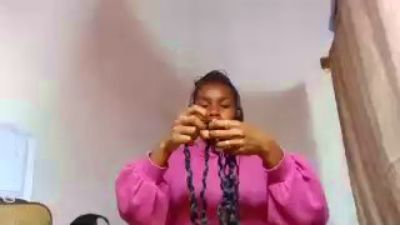 Esmeralda28 live cam on Cam4