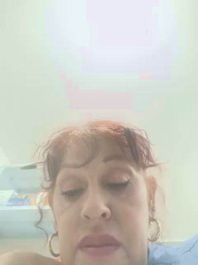 Esmeralda6758 live cam on Cam4