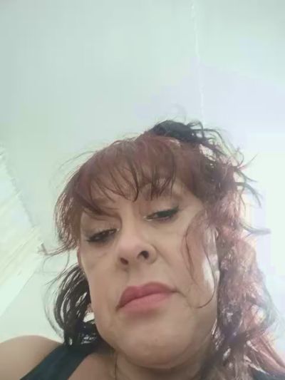 Esmeralda6758 live cam on Cam4