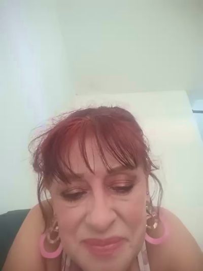 Esmeralda6758 live cam on Cam4
