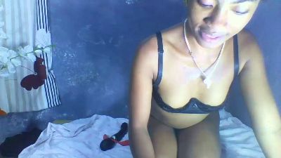Esmeraldah live cam on Cam4