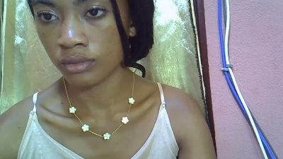 Esmeraldah live cam on Cam4