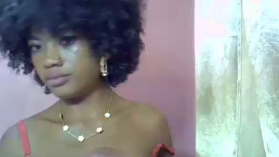 Esmeraldah live cam on Cam4