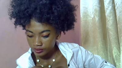 Esmeraldah live cam on Cam4