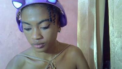 Esmeraldah live cam on Cam4