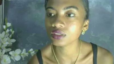 Esmeraldah live cam on Cam4