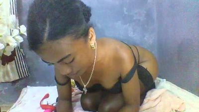 Esmeraldah live cam on Cam4