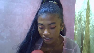 Esmeraldah live cam on Cam4
