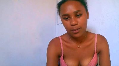 Esperaldah live cam on Cam4
