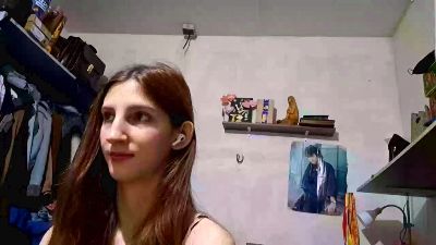 EssieCackowski live cam on Cam4