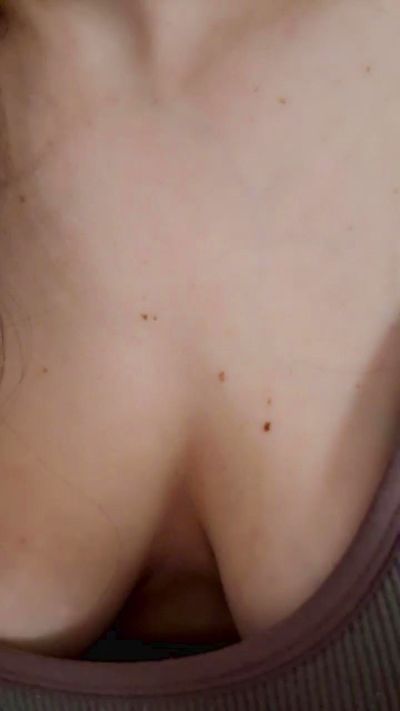 Estate26 live cam on Cam4