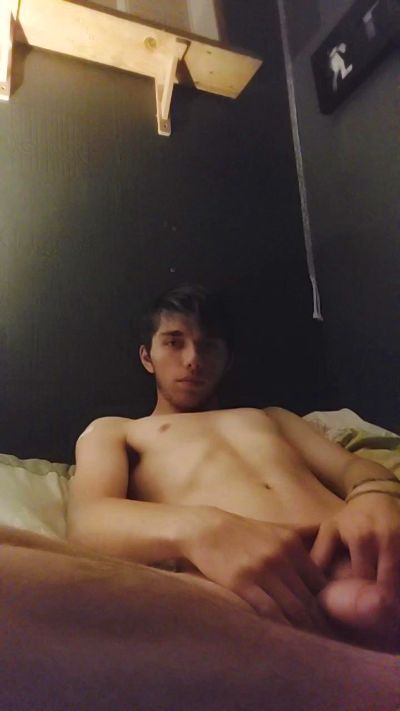 Esteban18ans live cam on Cam4