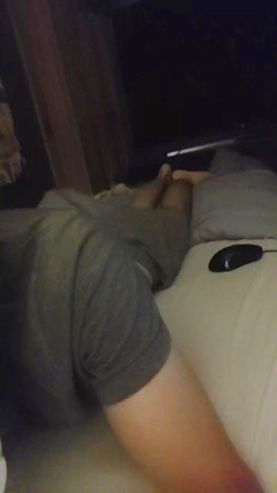 Esteban18ans live cam on Cam4