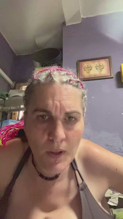 Estela_p live cam on Cam4