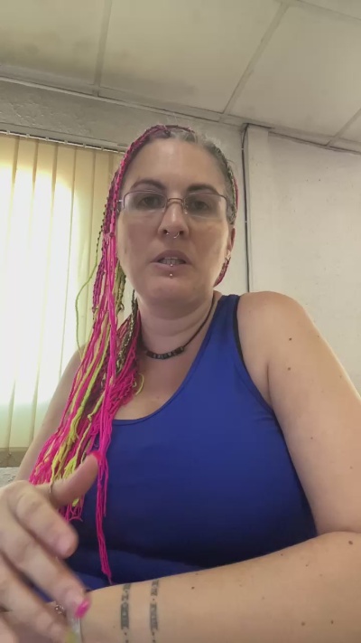 Estela_p live cam on Cam4