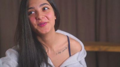 EstelleSchoggen live cam on Cam4