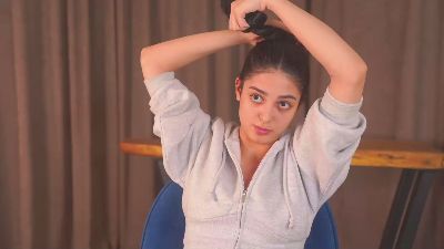 EstelleSchoggen live cam on Cam4