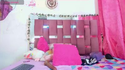 Estrella_rousel live cam on Cam4
