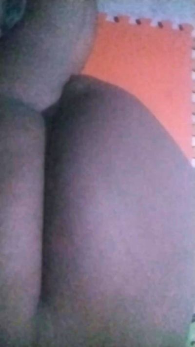Estrellagalacti live cam on Cam4