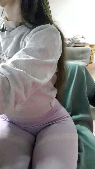 Estrellapilar live cam on Cam4
