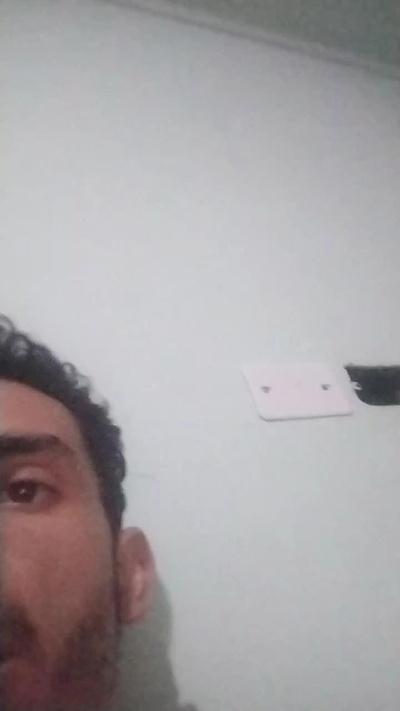 EtanislaoDanan live cam on Cam4