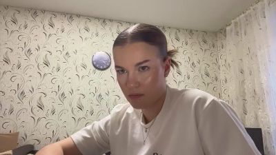 EthaDesanti live cam on Cam4