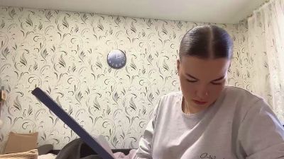 EthaDesanti live cam on Cam4