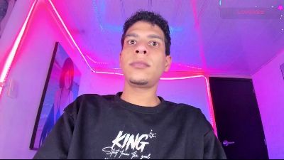 Ethan_Booyy live cam on Cam4