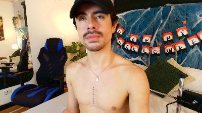 Ethan_Briggs_ live cam on Cam4
